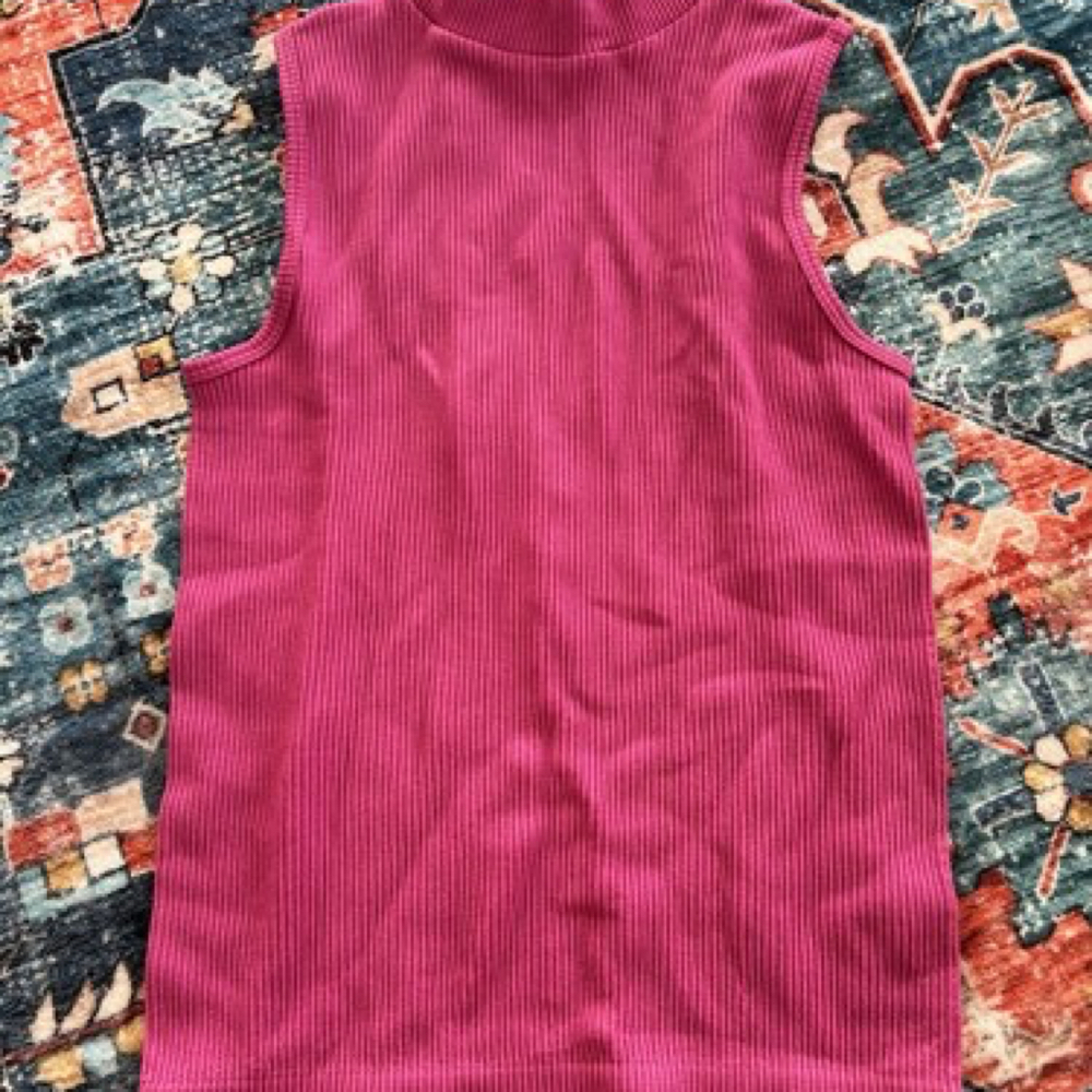 Women’s Pink Turtle Neck Size S/M